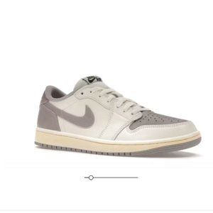 AIR JORDAN Men's Jordan 1 Retro Low OG in Atmosphere Grey Size 13